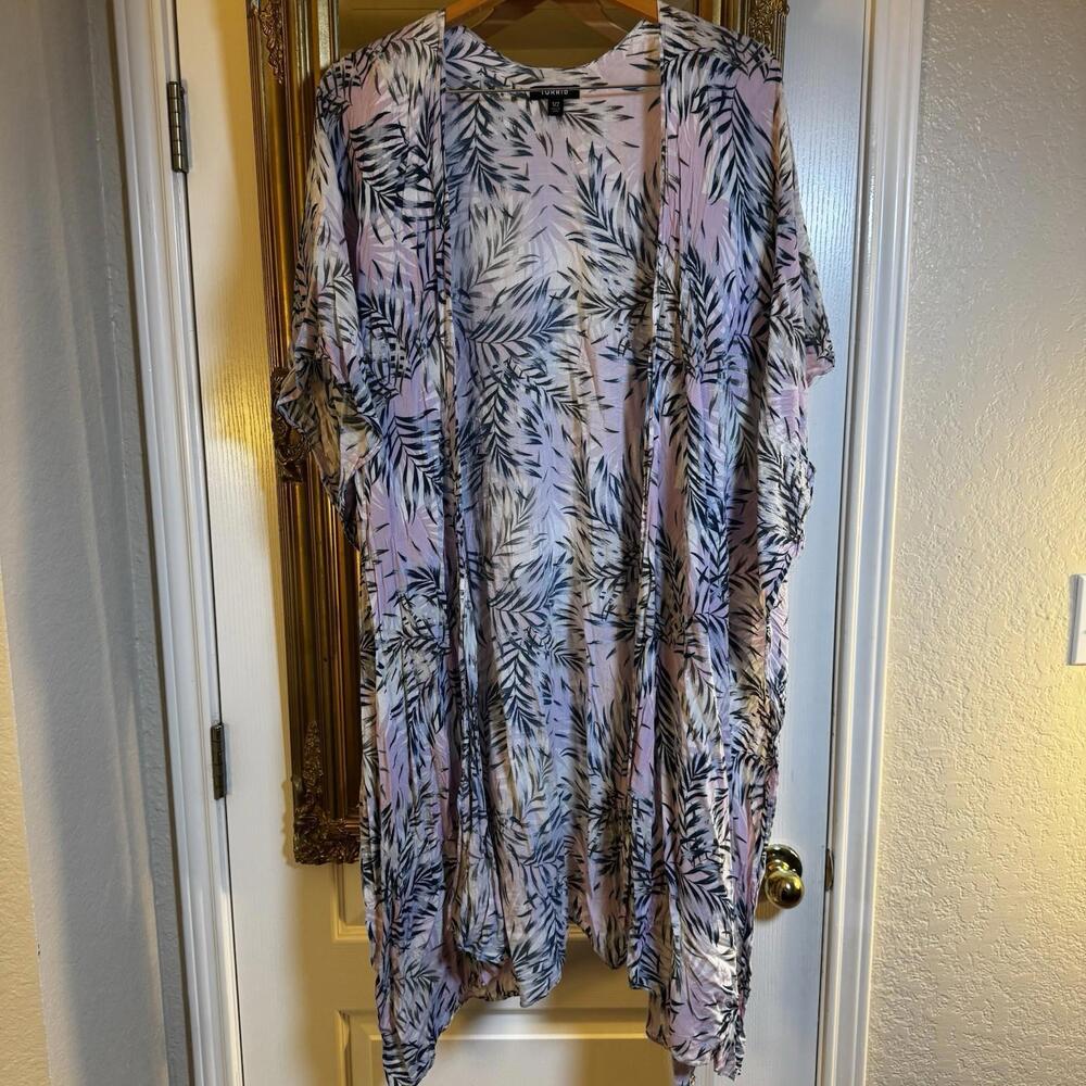 Torrid 1/2 Pink Blue White Kimono Style Duster Cover Up Leaf Cruise Summer Boho